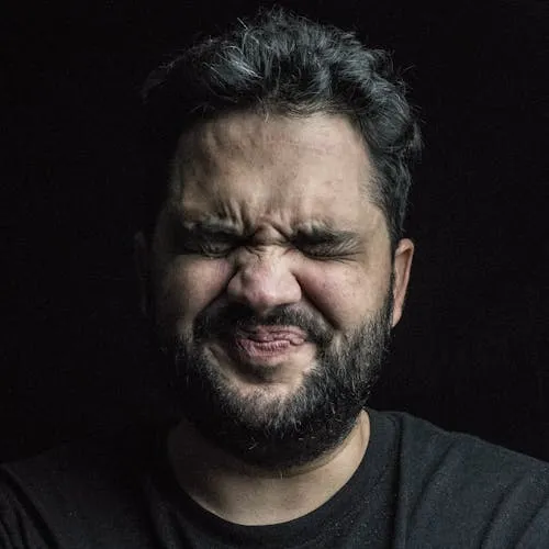 Angelo Reyes's avatar